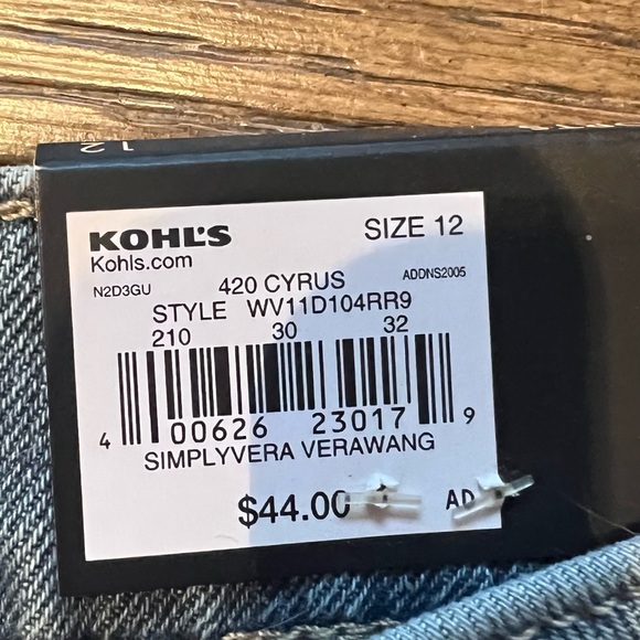 BRAND NEW VERA WANG AUTHENTIC STRETCH DENIM SHORTS - Picture 5 of 5